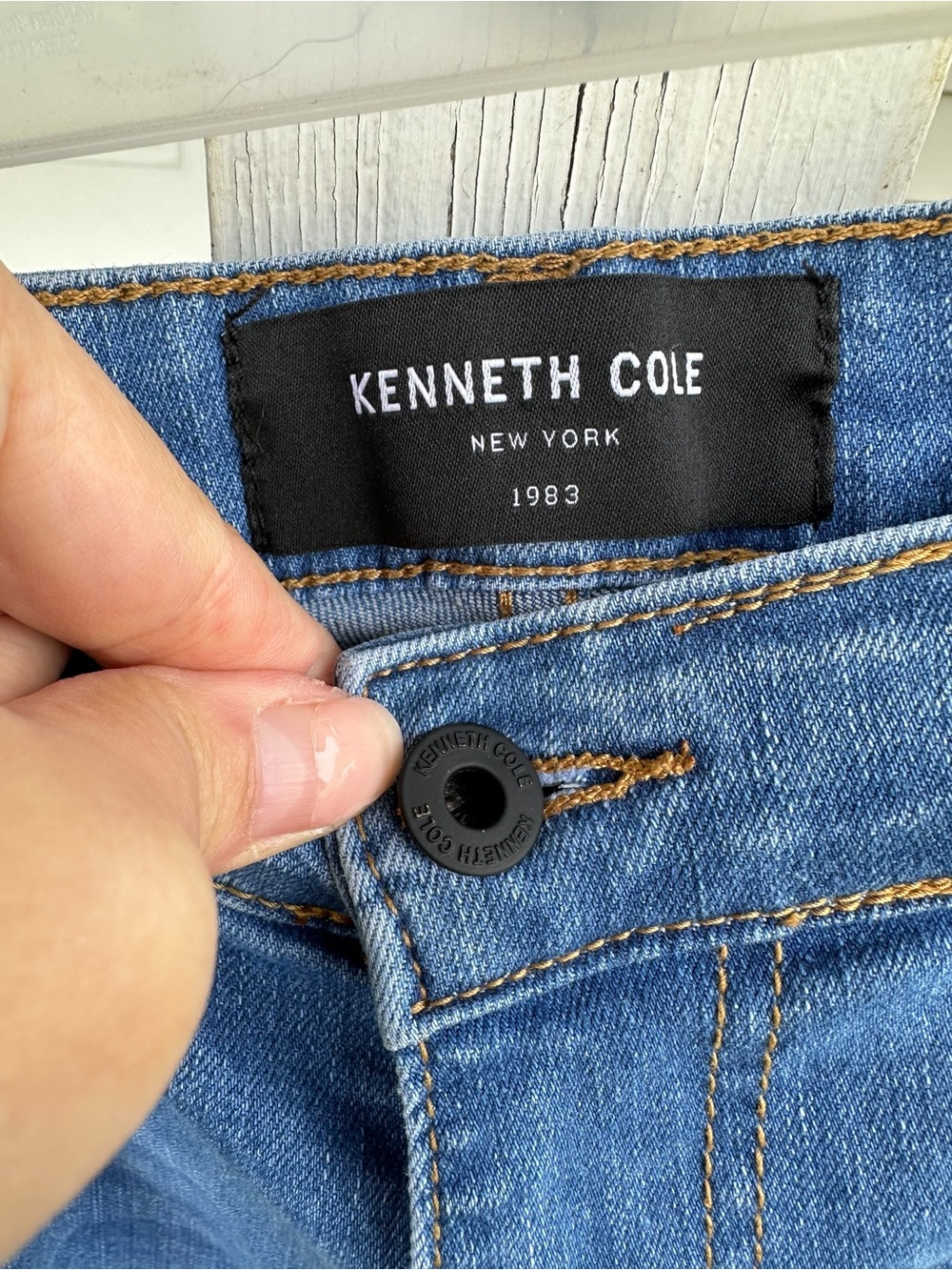 Kenneth Cole Medium Blue‎ Denim Jeans with Tan Stitching